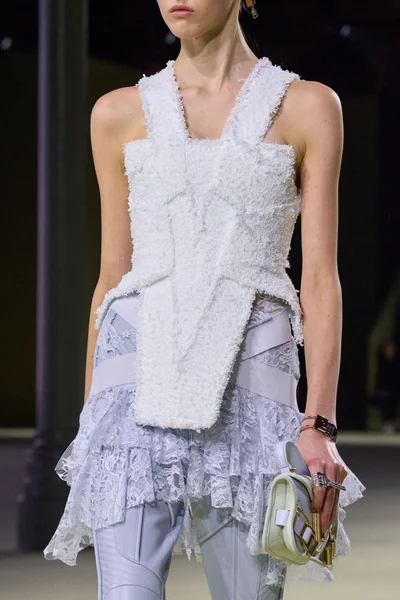 Look 85